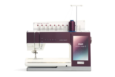 Pfaff creative icon 2 Front mit Garn