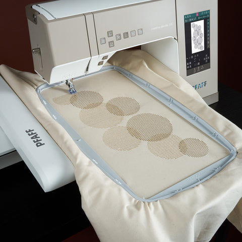 PFAFF creative elevate 680 Näh- und Stickmaschine