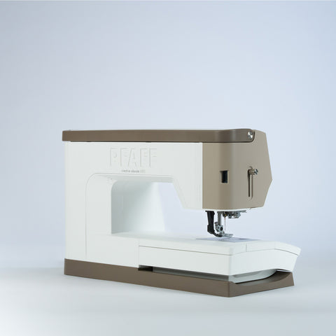 PFAFF creative elevate 680 Nähmaschine